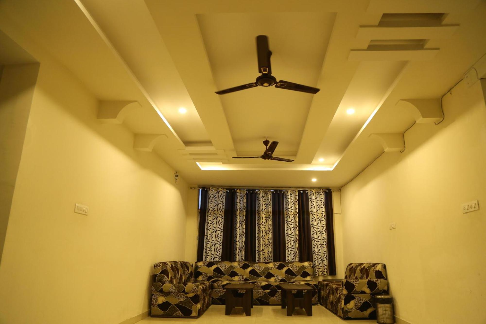 Hotel Krishna Palace Udaipur Ngoại thất bức ảnh