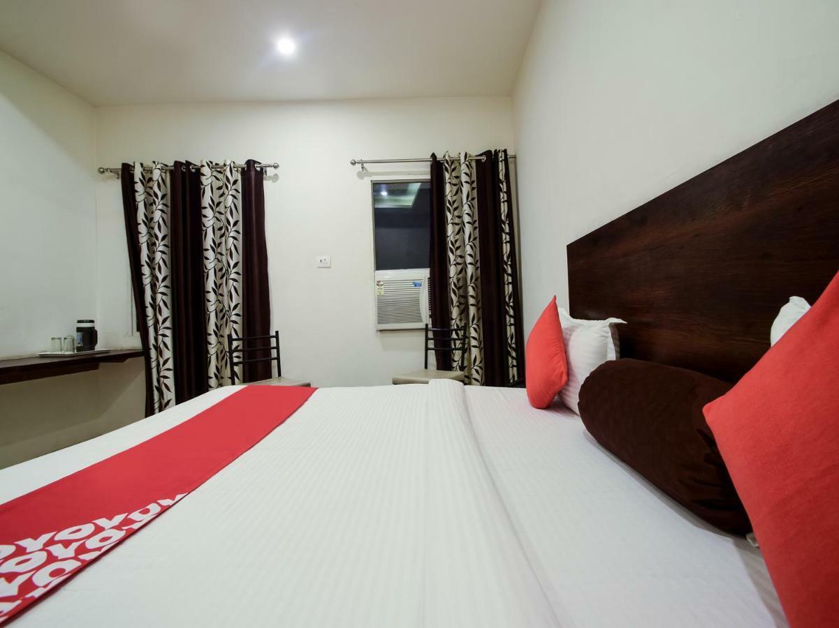 Hotel Krishna Palace Udaipur Ngoại thất bức ảnh