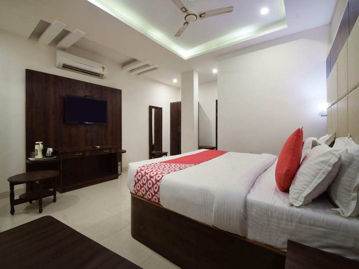 Hotel Krishna Palace Udaipur Ngoại thất bức ảnh