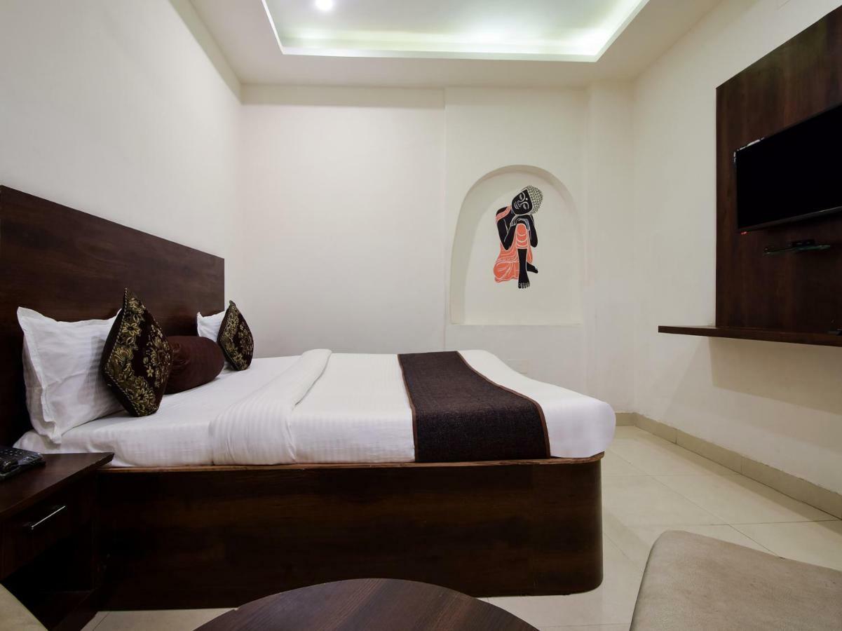 Hotel Krishna Palace Udaipur Ngoại thất bức ảnh