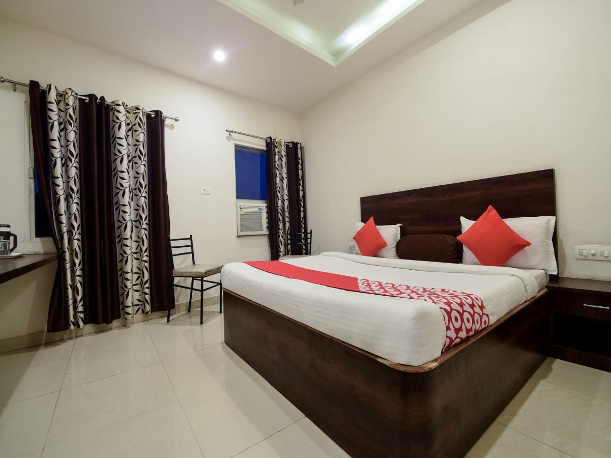 Hotel Krishna Palace Udaipur Ngoại thất bức ảnh