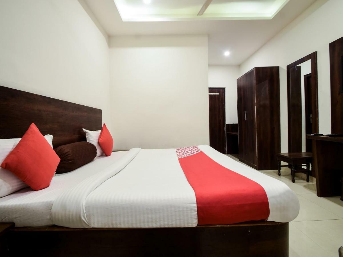 Hotel Krishna Palace Udaipur Ngoại thất bức ảnh