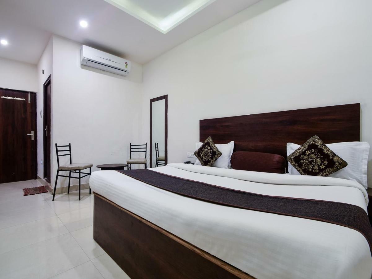 Hotel Krishna Palace Udaipur Ngoại thất bức ảnh