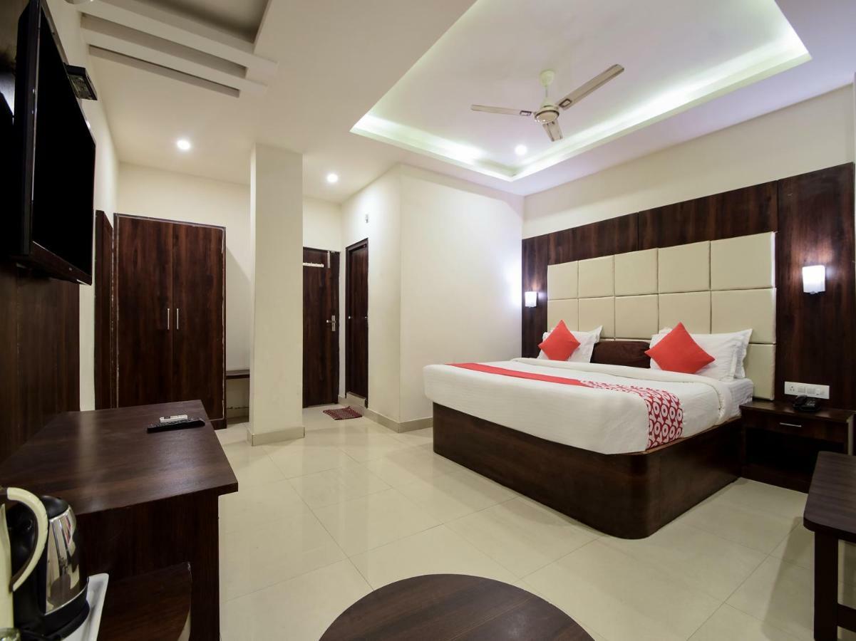 Hotel Krishna Palace Udaipur Ngoại thất bức ảnh
