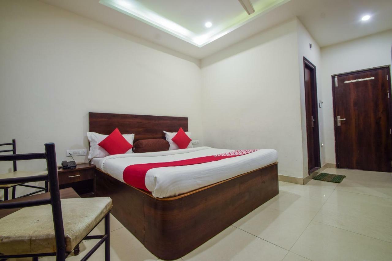 Hotel Krishna Palace Udaipur Ngoại thất bức ảnh
