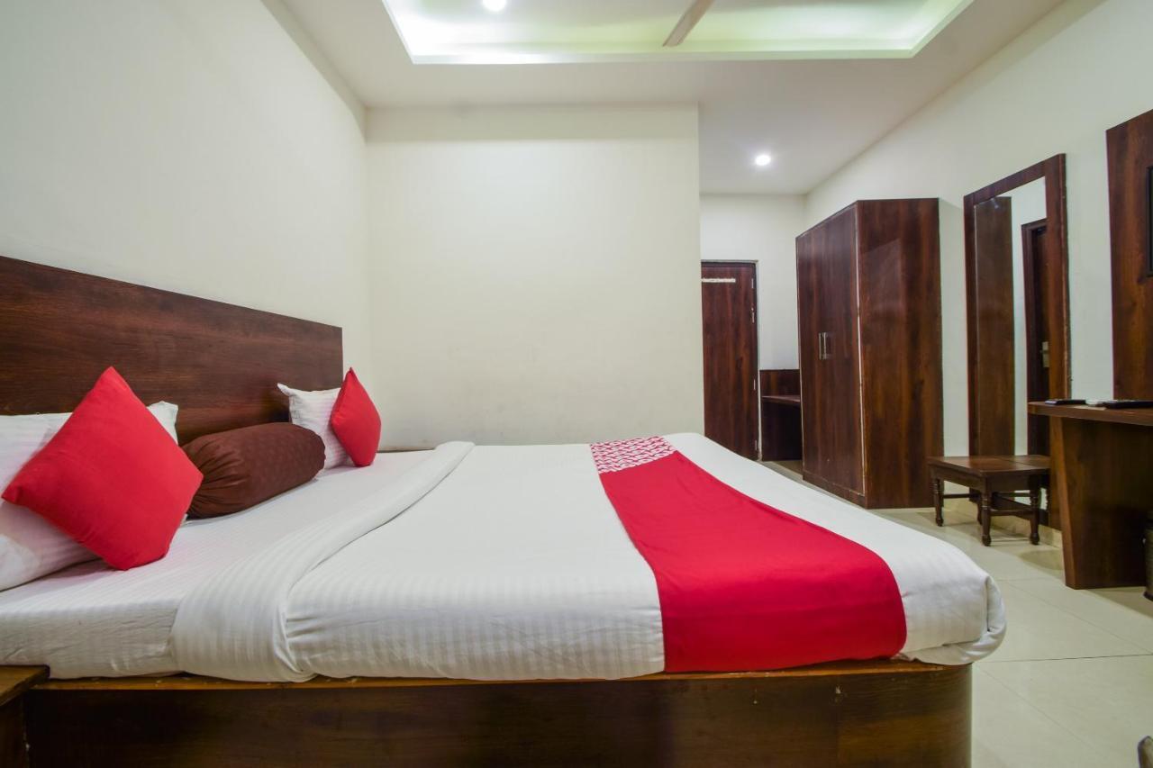 Hotel Krishna Palace Udaipur Ngoại thất bức ảnh
